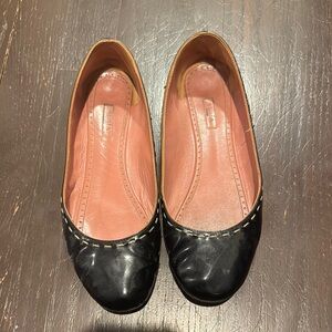 Elegant Alaina Black Leather Women's Flats